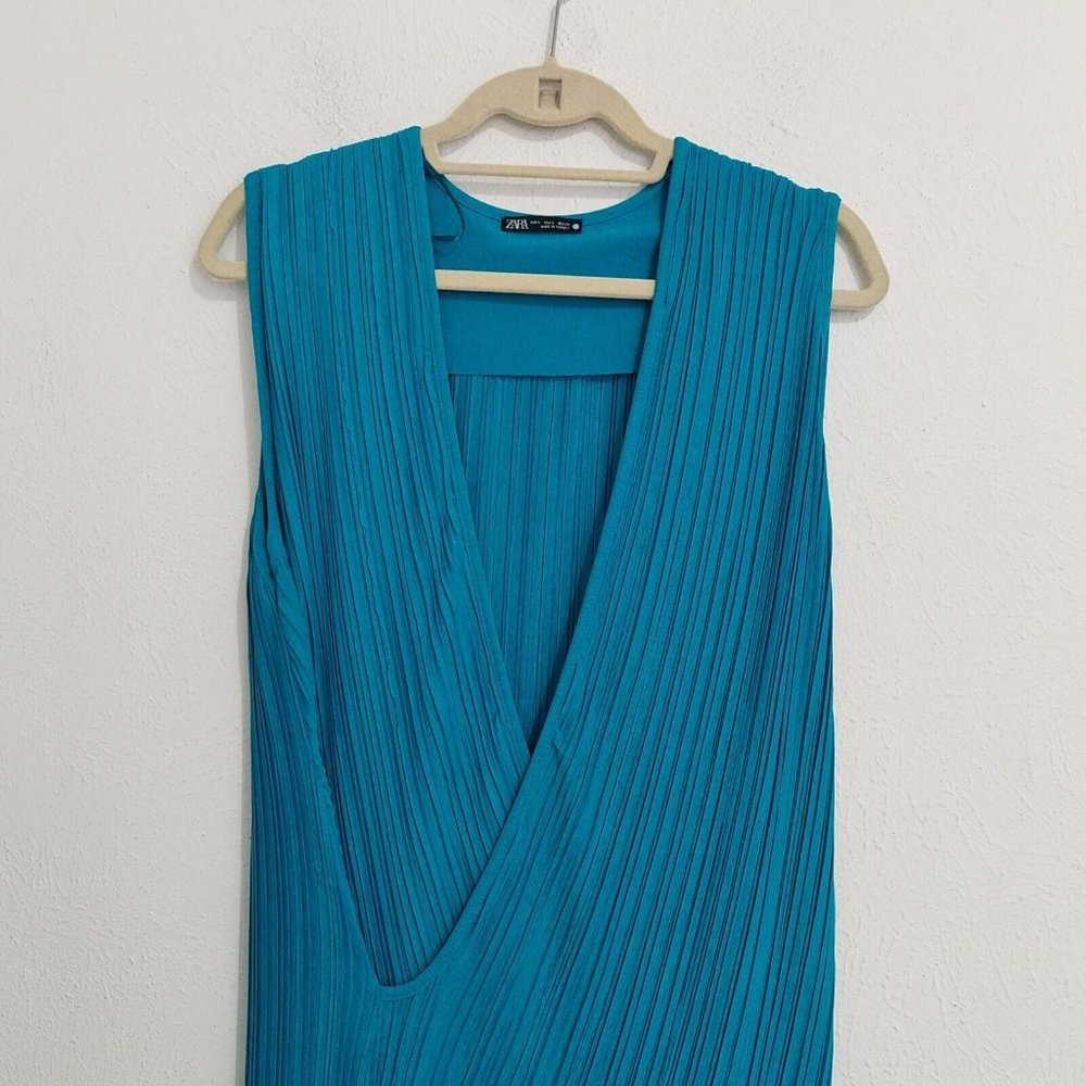 Zara Bright Turquoise Pleated V-Neck Maxi Dress - Picture 2 of 16